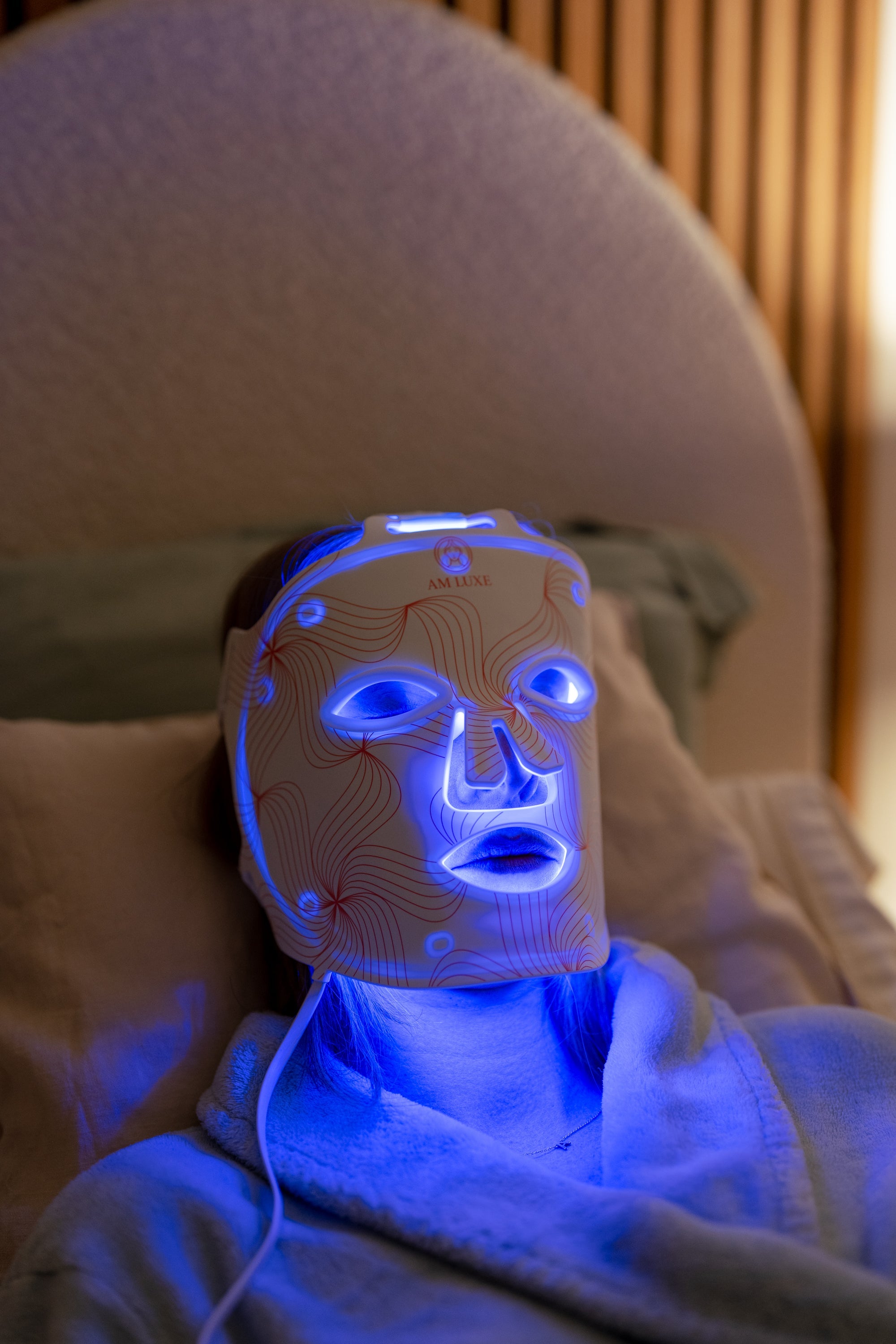 The Truth About LED Masks: What Luxury Brands Know… and Cheap Masks Ne ...